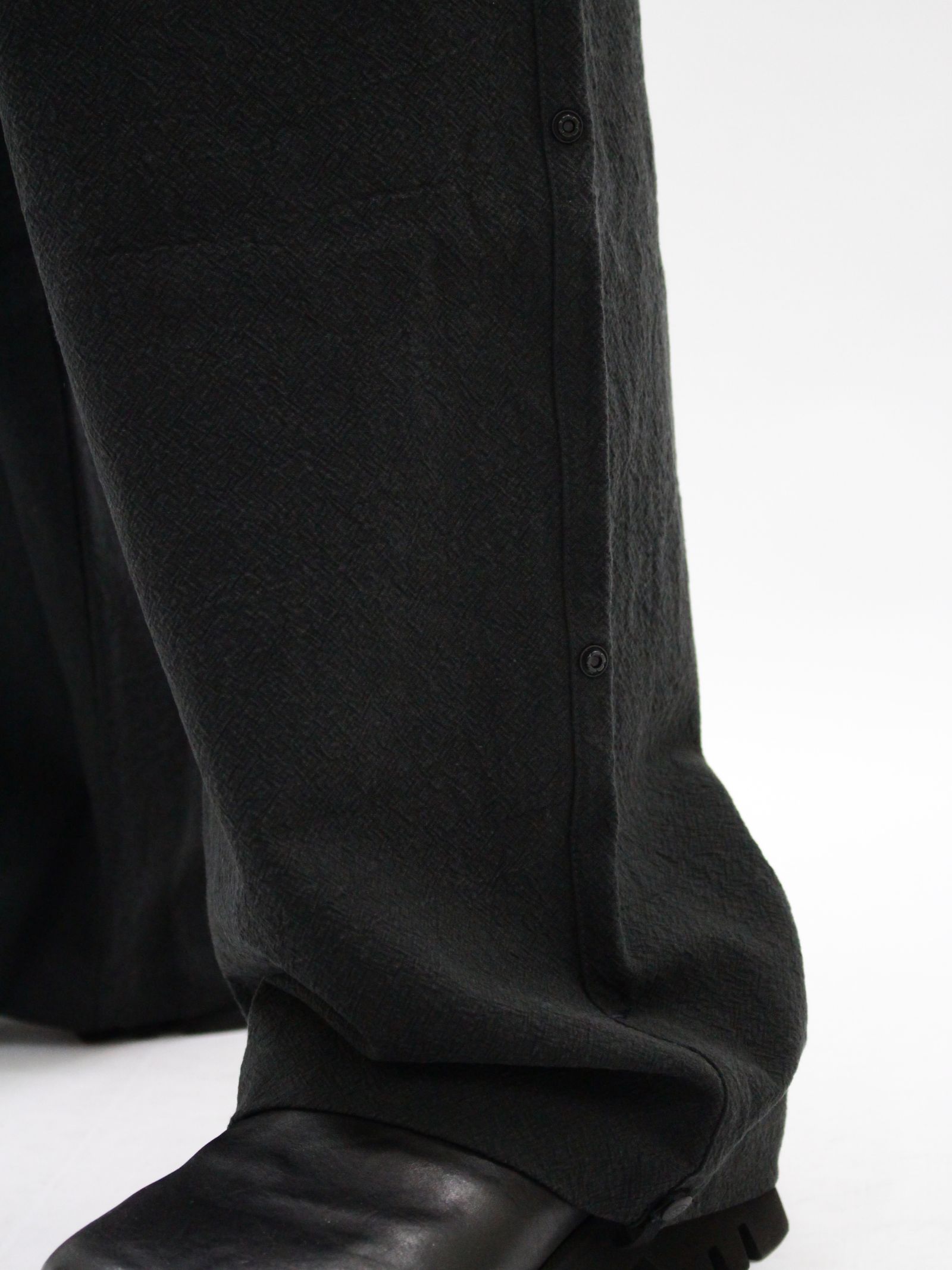 【26SS】ウェーブ テープド パンツ / WEAVE TAPED PANTS / ブラック