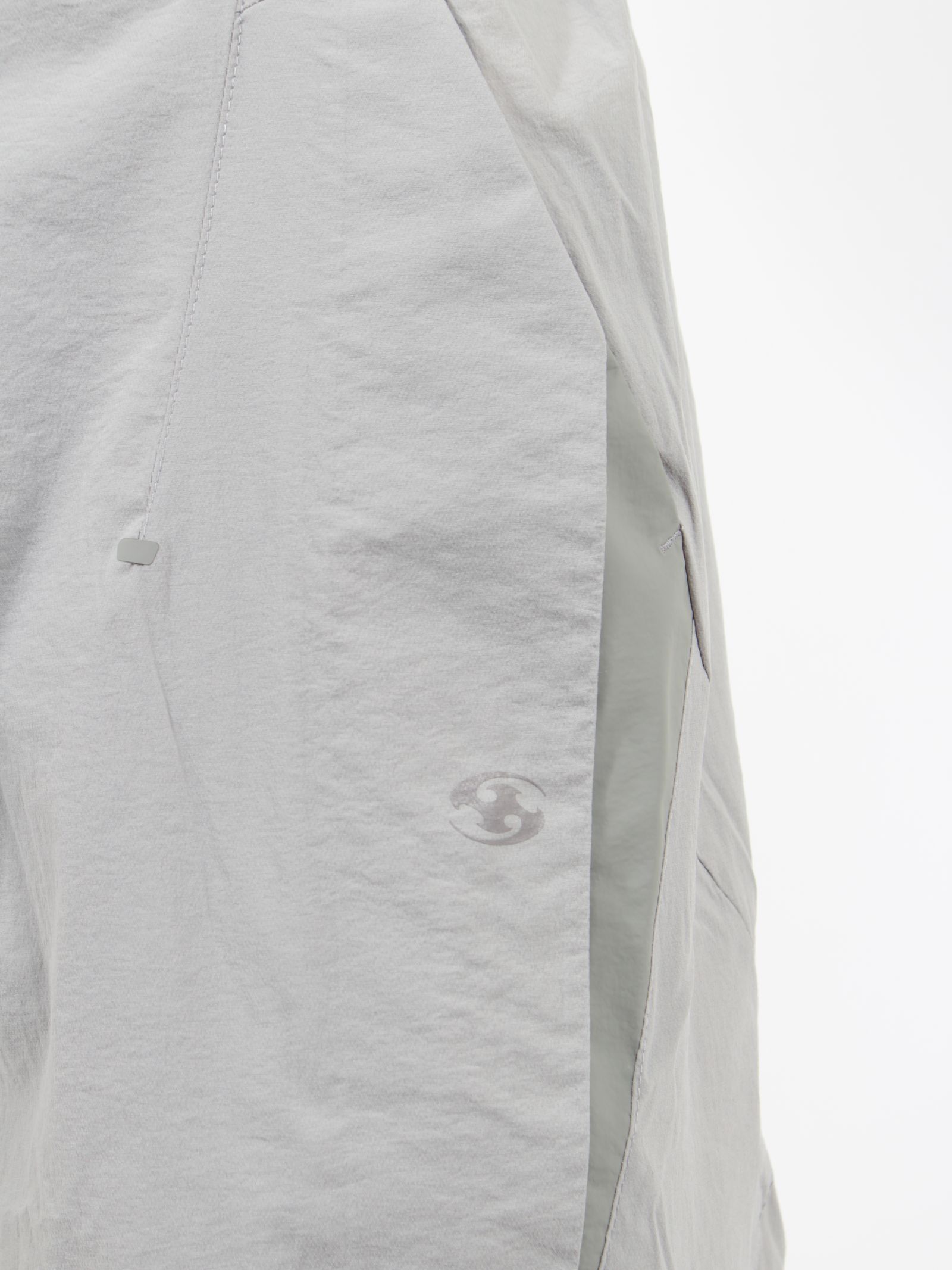 【26SS】ウェーブ テーパード パンツ / WEAVE TAPED PANTS / グレー