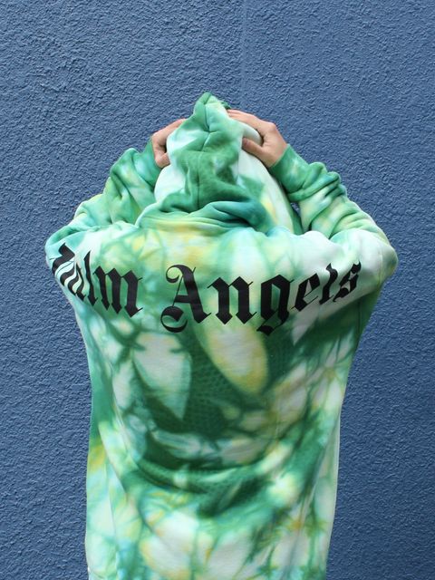 ストリートアイテムといえばタイダイ柄!Palm Angelsを使ったストリートコーデ