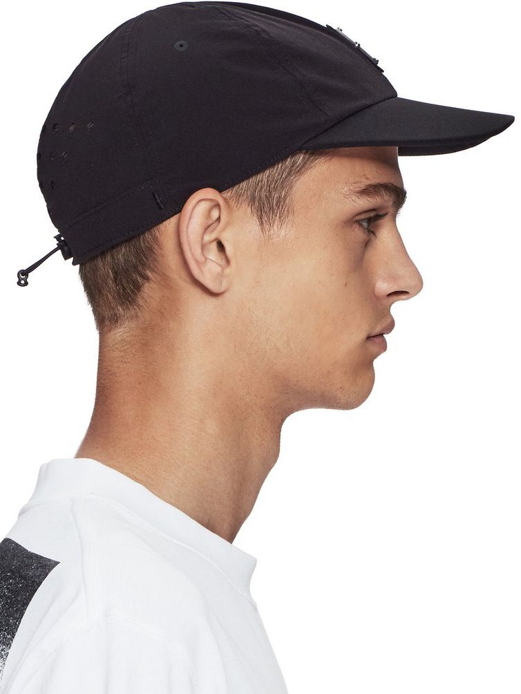 【20AW】パネルロゴ ストレートキャップ / Rhombus Badge Cap / ブラック × シルバー