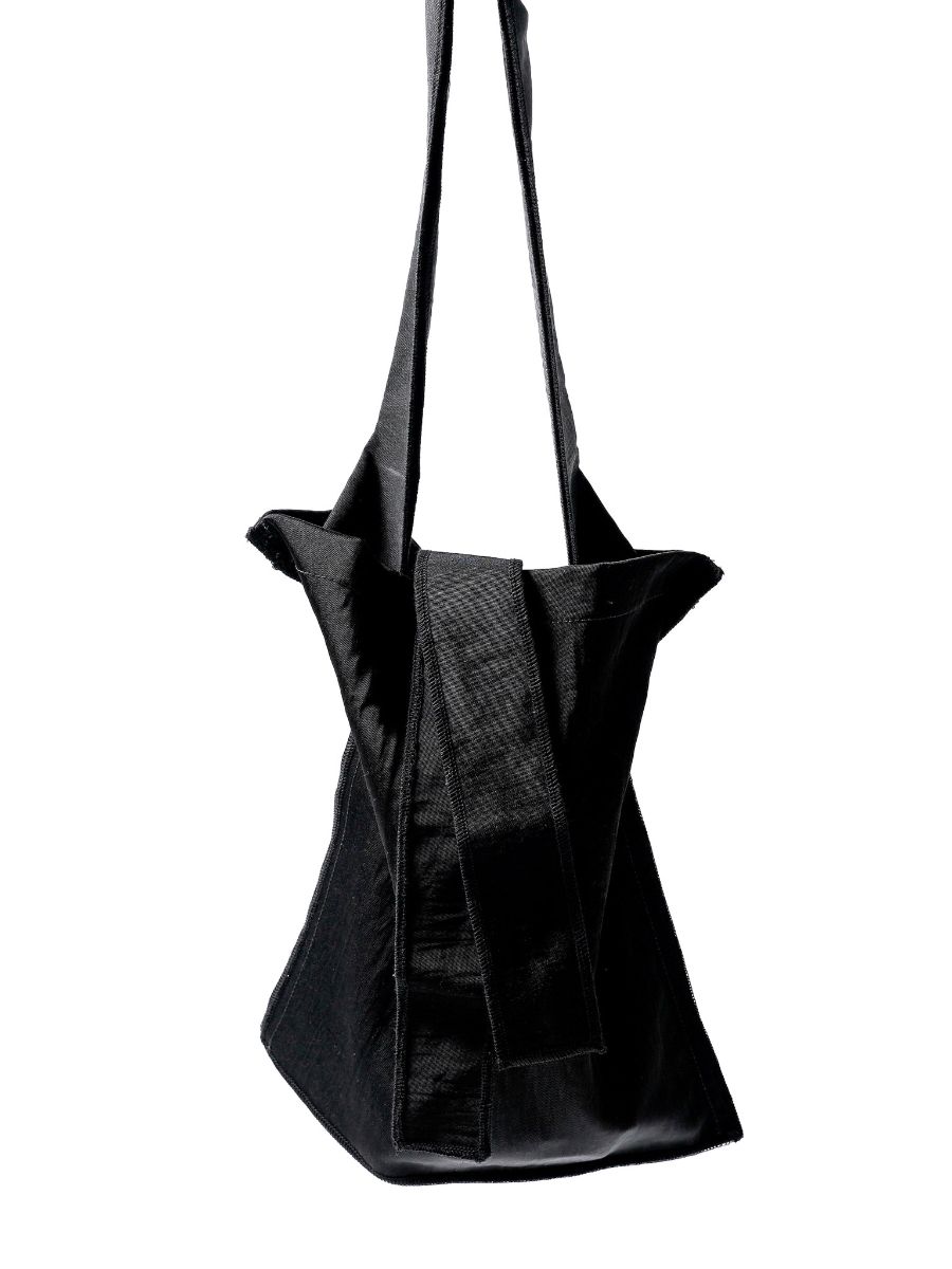 定番 メアリー インサイド アウト トート - エム ワンショルダートートバッグ / MARY INSIDE OUT TOTE - M CERATO BRIGHT / ブラック