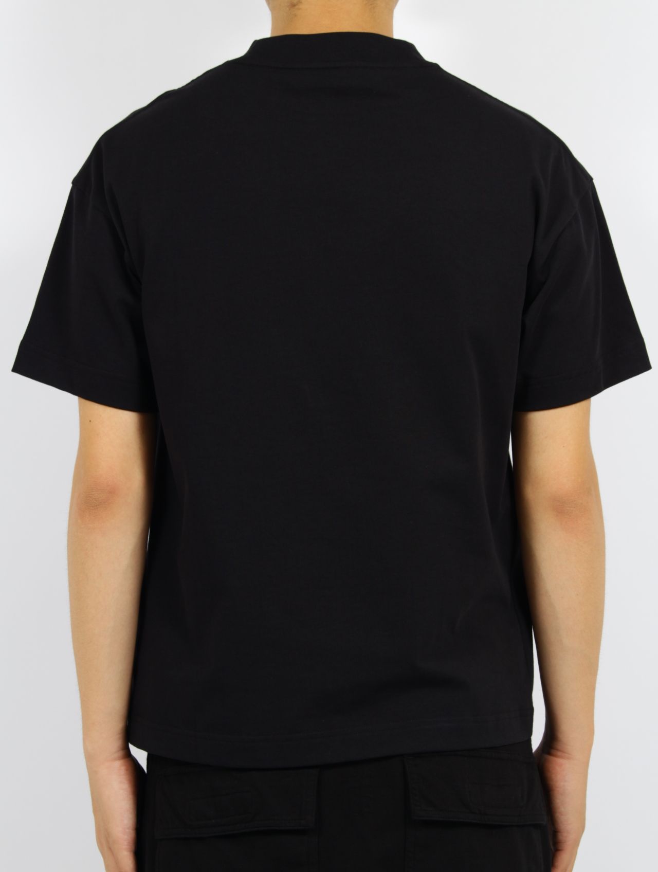 Palm Angels レコードデザイン Tシャツ Palm Angels Men's Neck Logo T-Shirt in Black Palm Angels