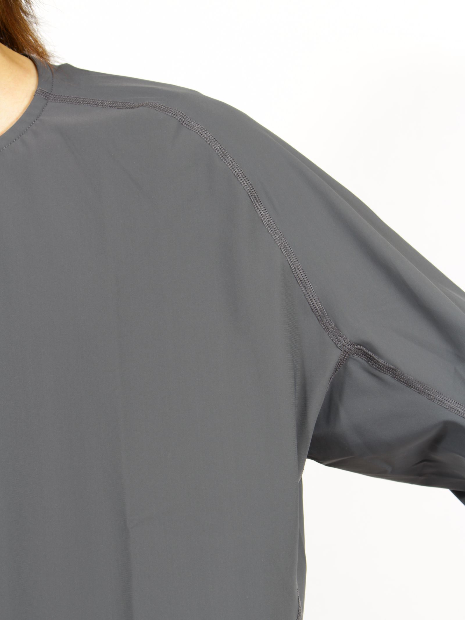【26SS】ナイロン ロングスリーブ Tシャツ / LONG SLEEVE T-SHIRTS NYLON / ダークグレー