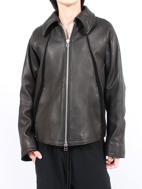 【25AW】 ラムレザー パネル ジップアップ ジャケット / LEATHER PANELED ZIP UP JACKET / BLACK(ブラック)