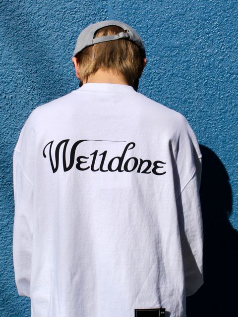 グラフィックTシャツがアクセント!ワークジャケットを使用したストリートコーデ