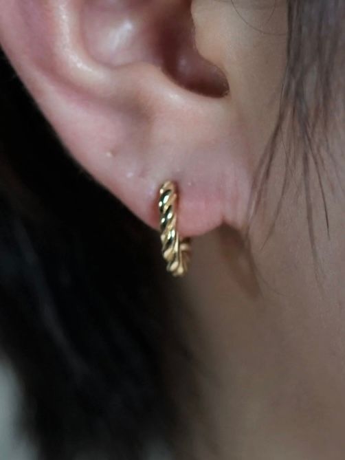 プレス イヤーカフ 片耳 / PRESS EARCUFF (MEDIUM) GP / ゴールド