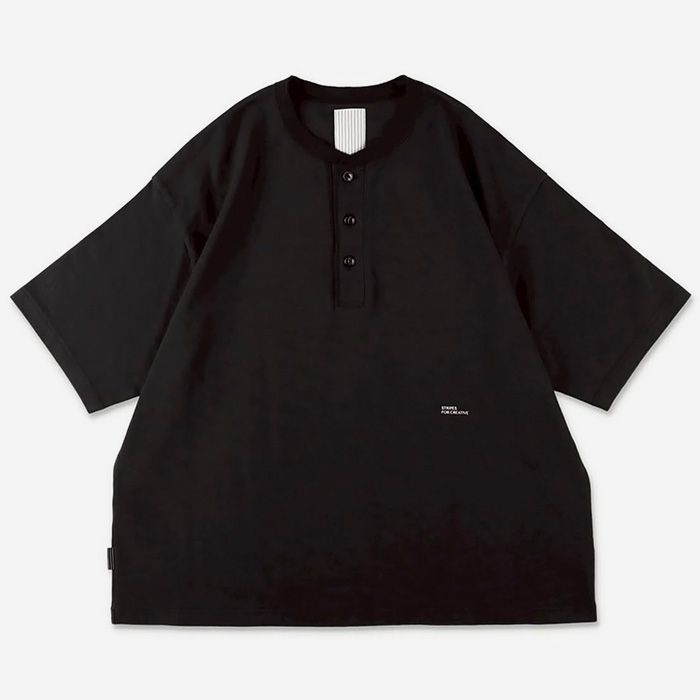 HENRY NECK SS TEE | BLACK