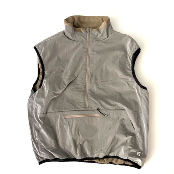 Reversible P/O Vest / Steel/Beige