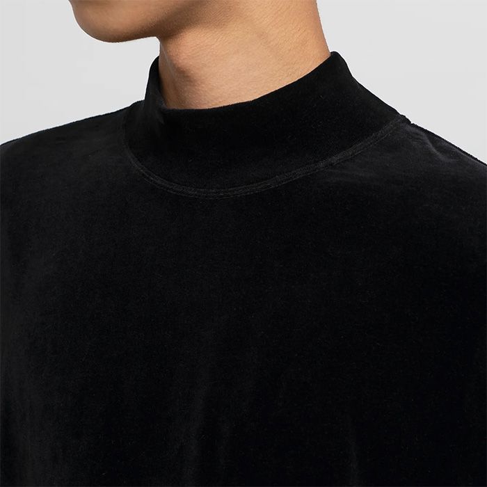 Compact Velour Mock Neck  / BLACK
