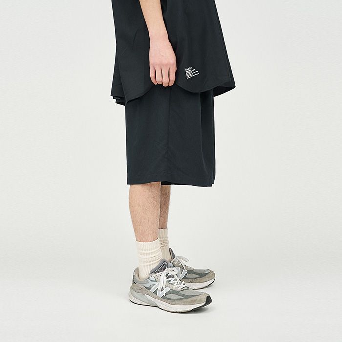 COOLFIBER TWO TUCK EASY SHORTS / BLACK