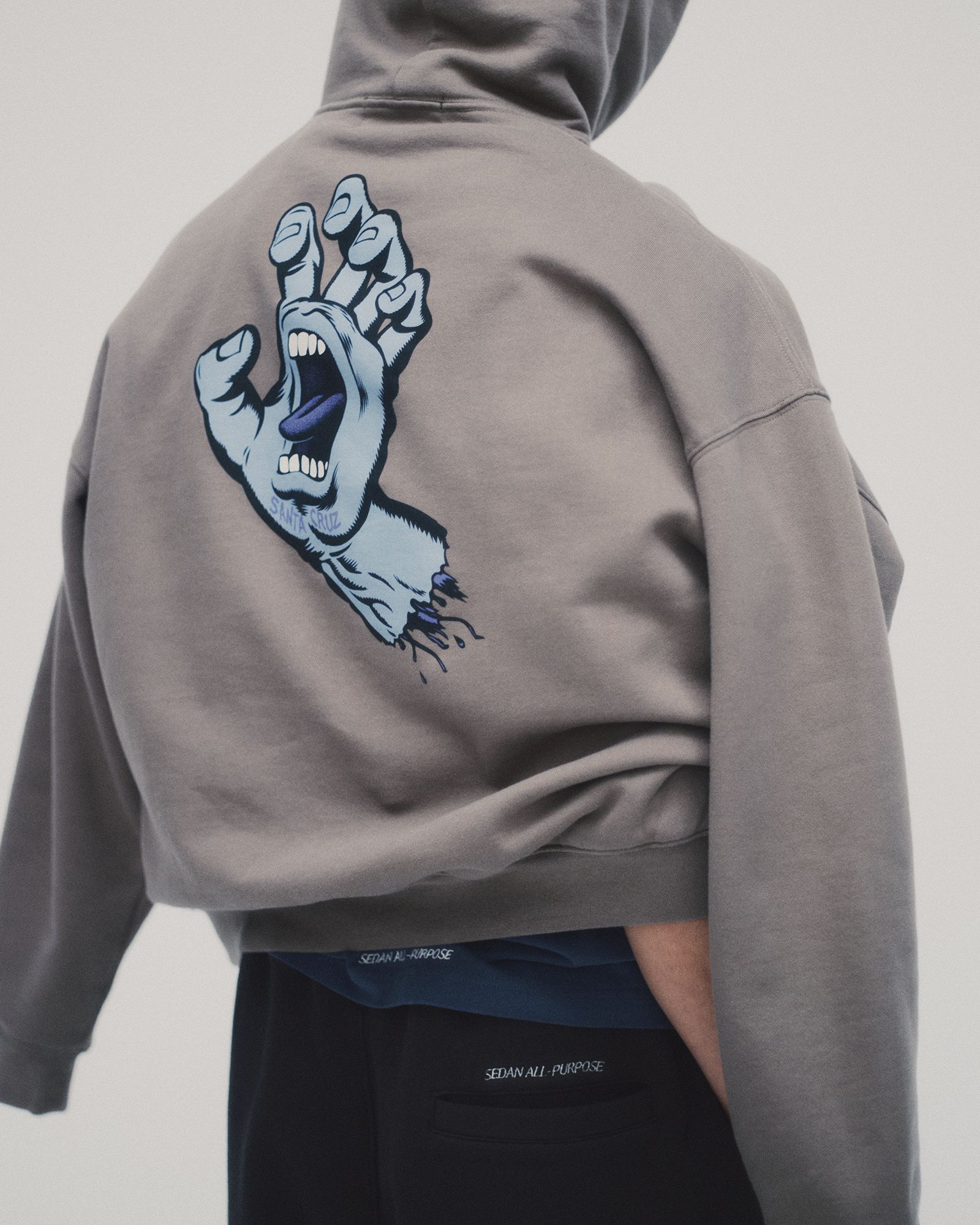SANTA CRUZ / SCREAMING HAND HOODIE / Faded Black