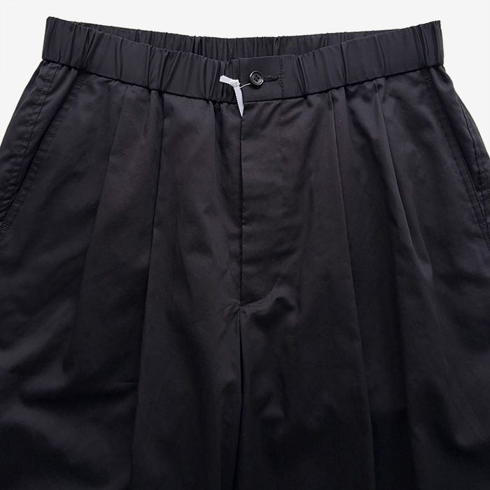 Silicon Poplin Two Tuck Easy Pants / Black