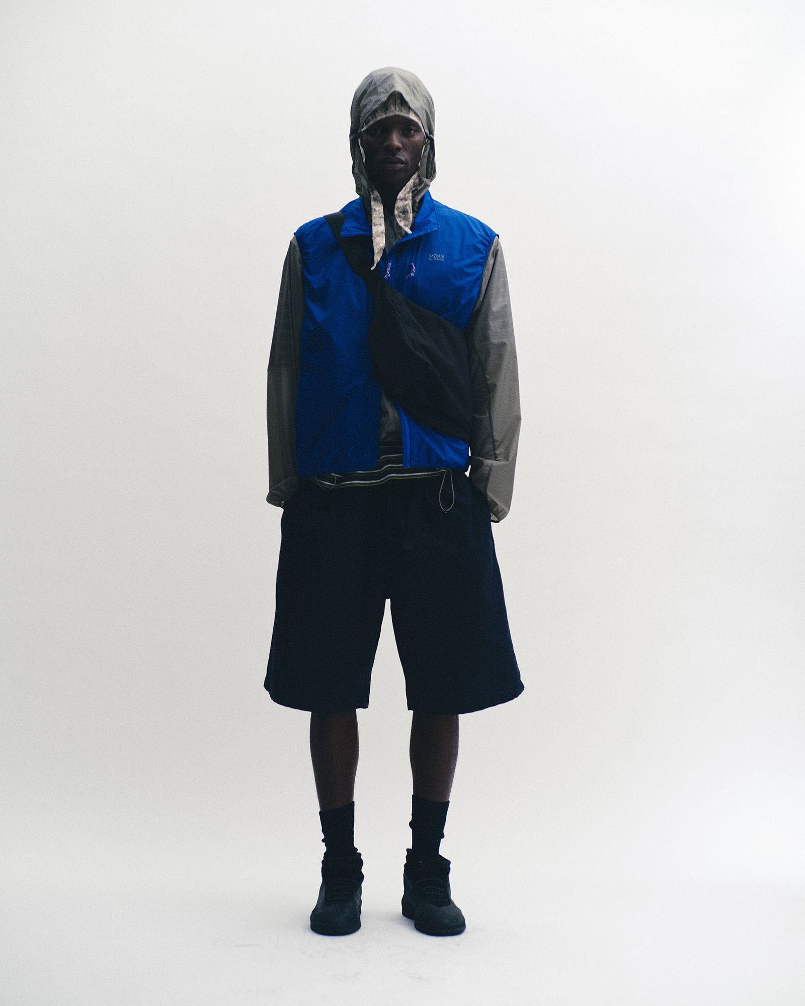 MESH SHOULDER BAG / BLACK