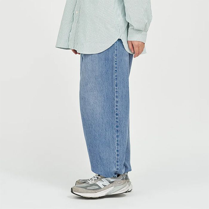 CORPORATE DENIM EASY PANTS / LIGHT WASH