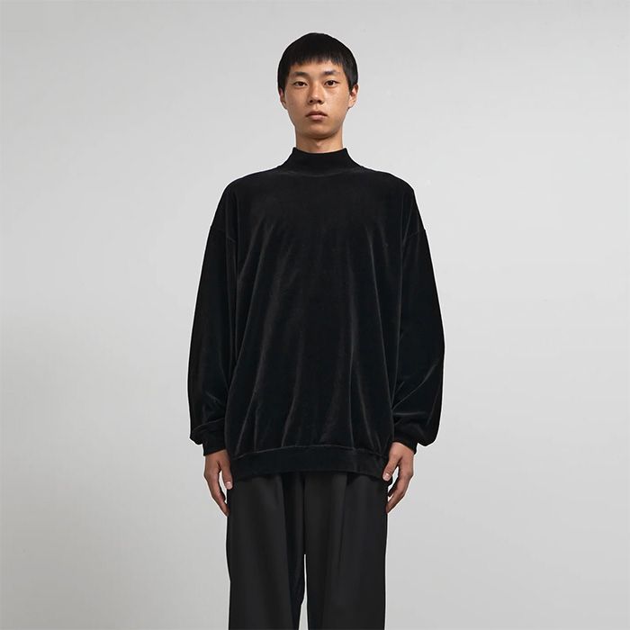 Compact Velour Mock Neck  / BLACK