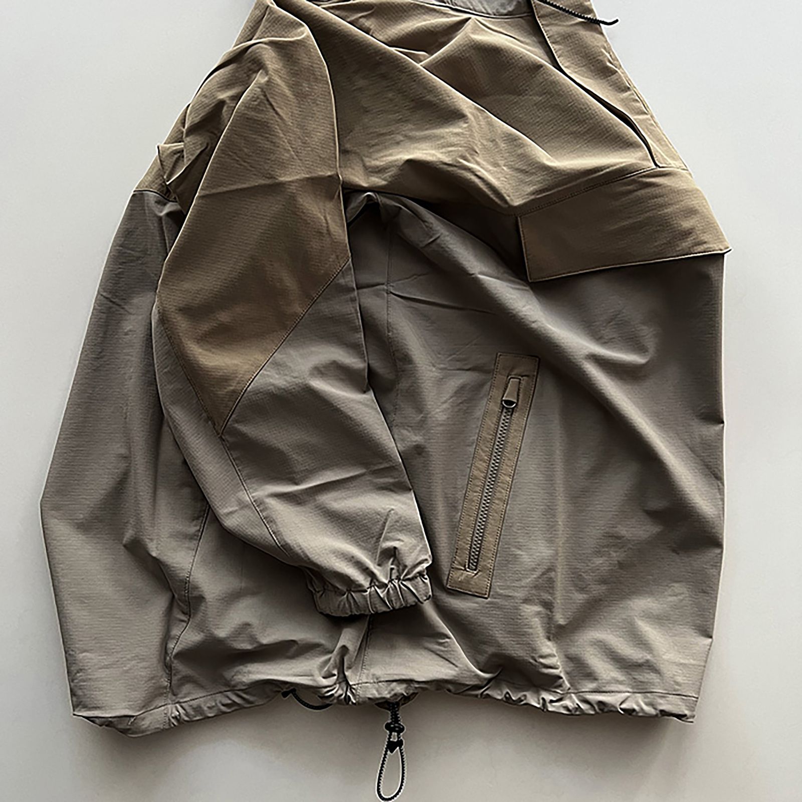 Acy - NYLON ANORAK / BEIGE | Stripe Online Store