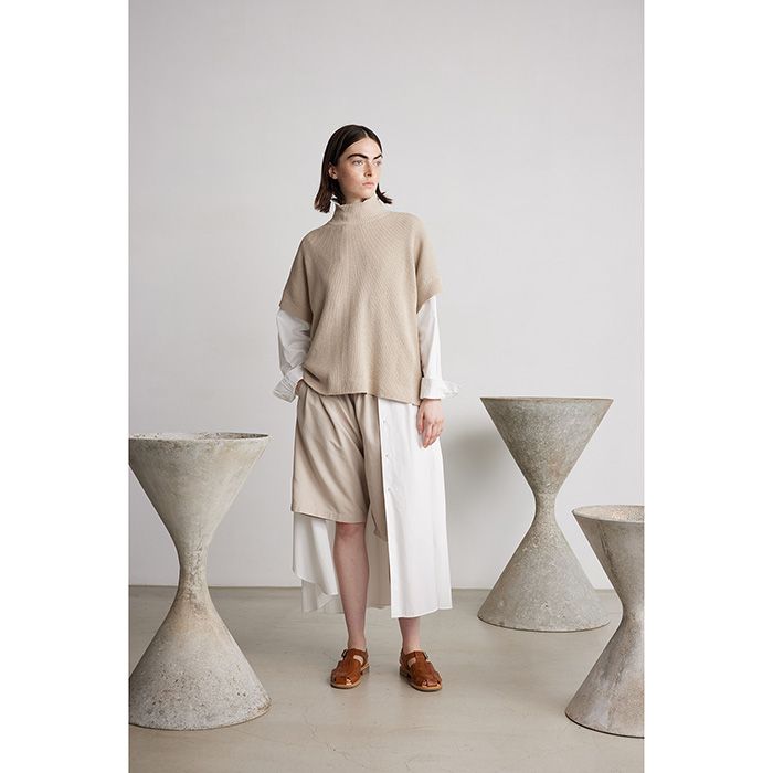 Women / Linen Solotex S/S Mock Neck Knit / Beige