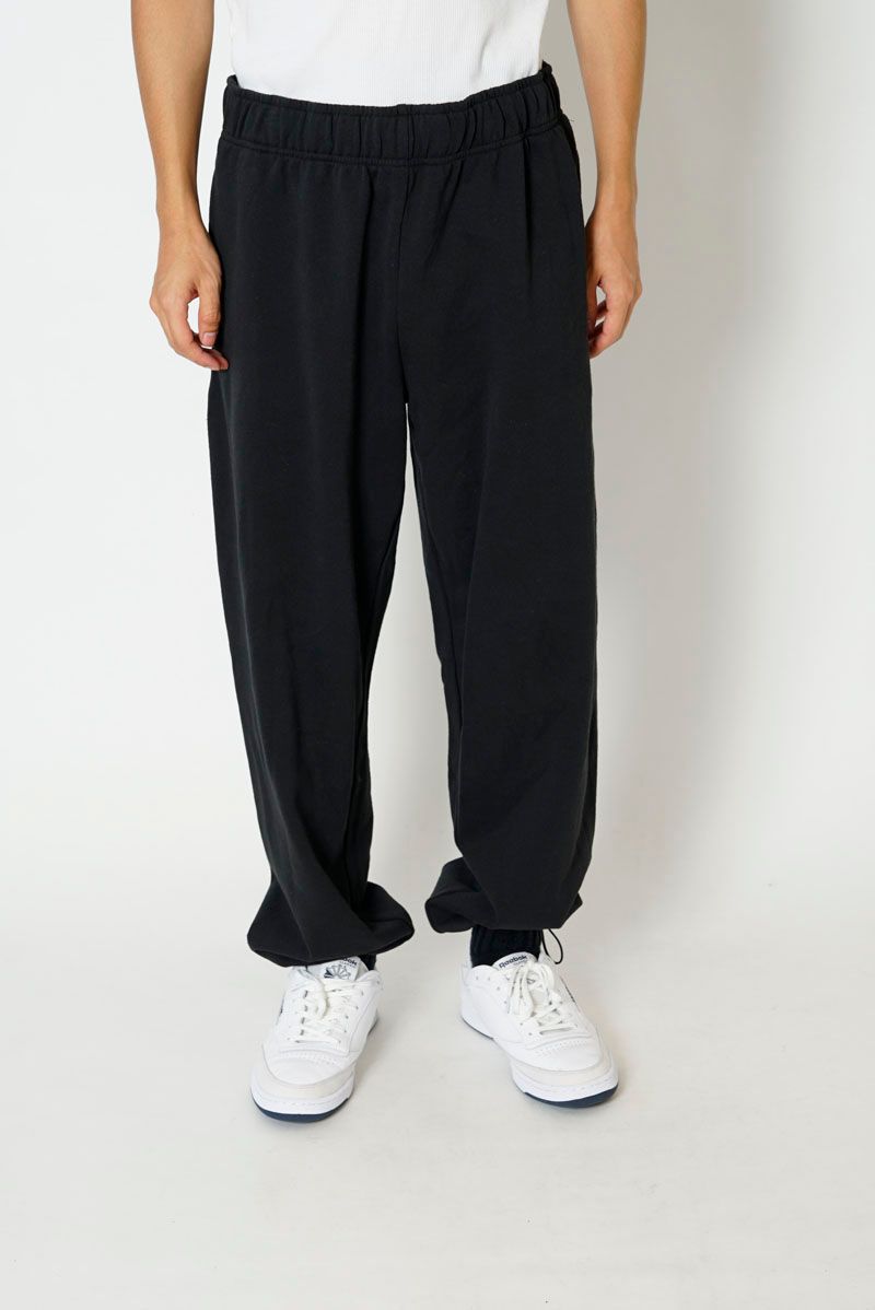 UNIVERSAL PRODUCTS - RUSSELL SWEAT PANTS / BLACK | Stripe Online Store