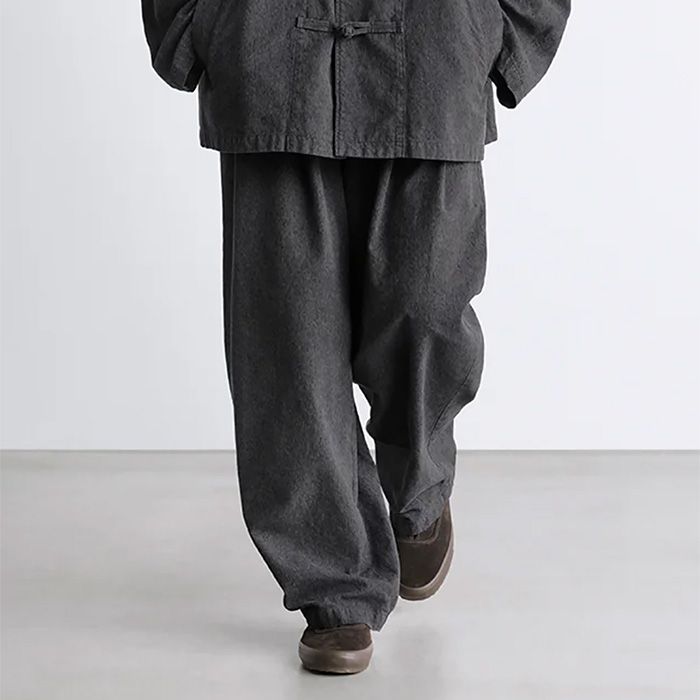 Sulfur Dyed Gabardine Two Tuck Easy Pants / Gray