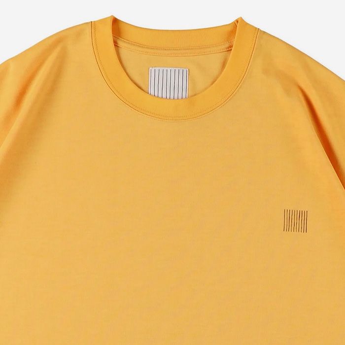 LOGO SUPER BIG TECH SS TEE | YELLOW