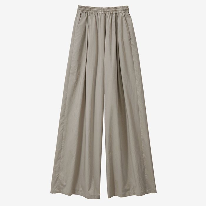 Women / Silicon Poplin Two Tuck Easy Wide Pants / Grege