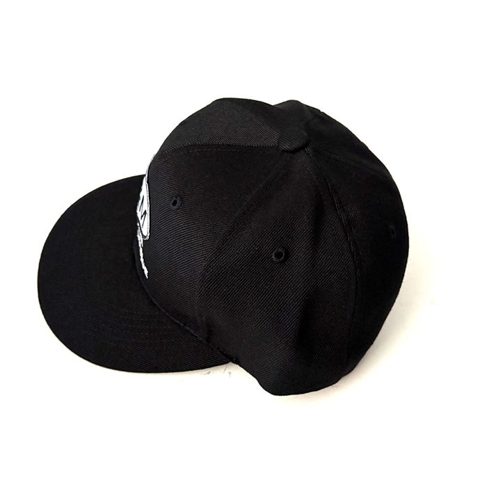 Flat Visor Cap / BLACK / スナップバックキャップ