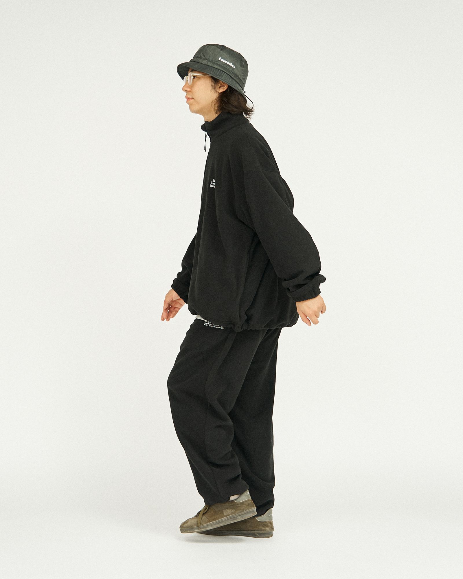 FreshService - FLEECE TRACK SUIT / BLACK | Stripe Online Store