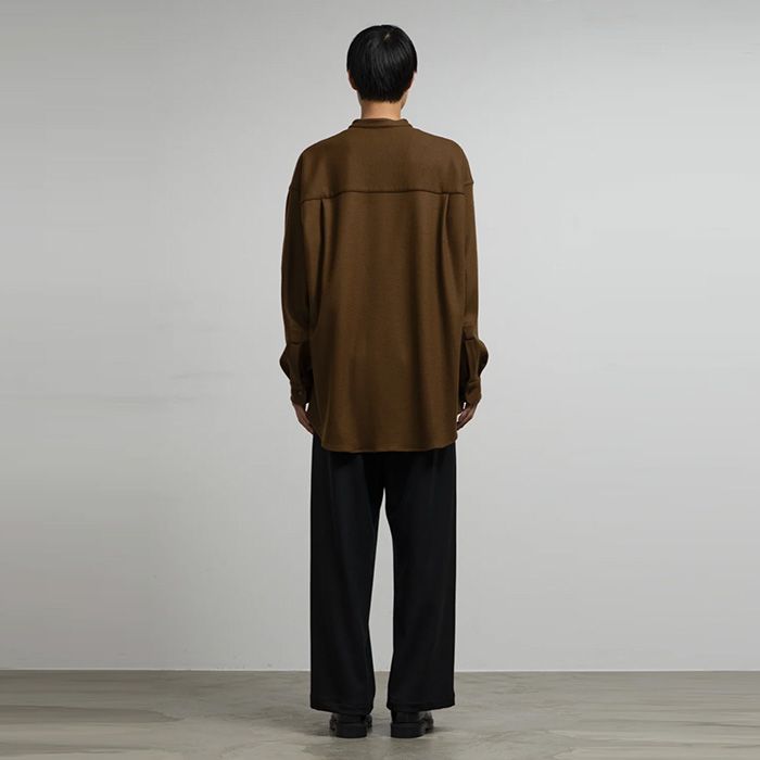 Wool Smooth Flannel Oversized Band Collar Shirt  / BROWN