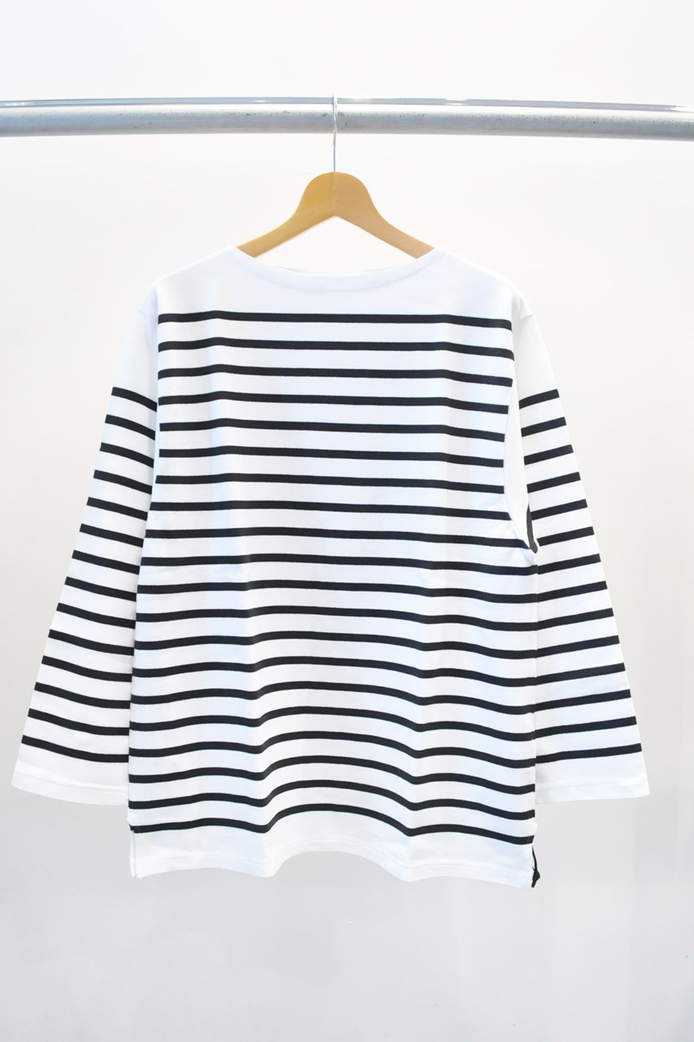 Ets.MATERIAUX - French Panel Border / WHITE×BLACK | Stripe Online