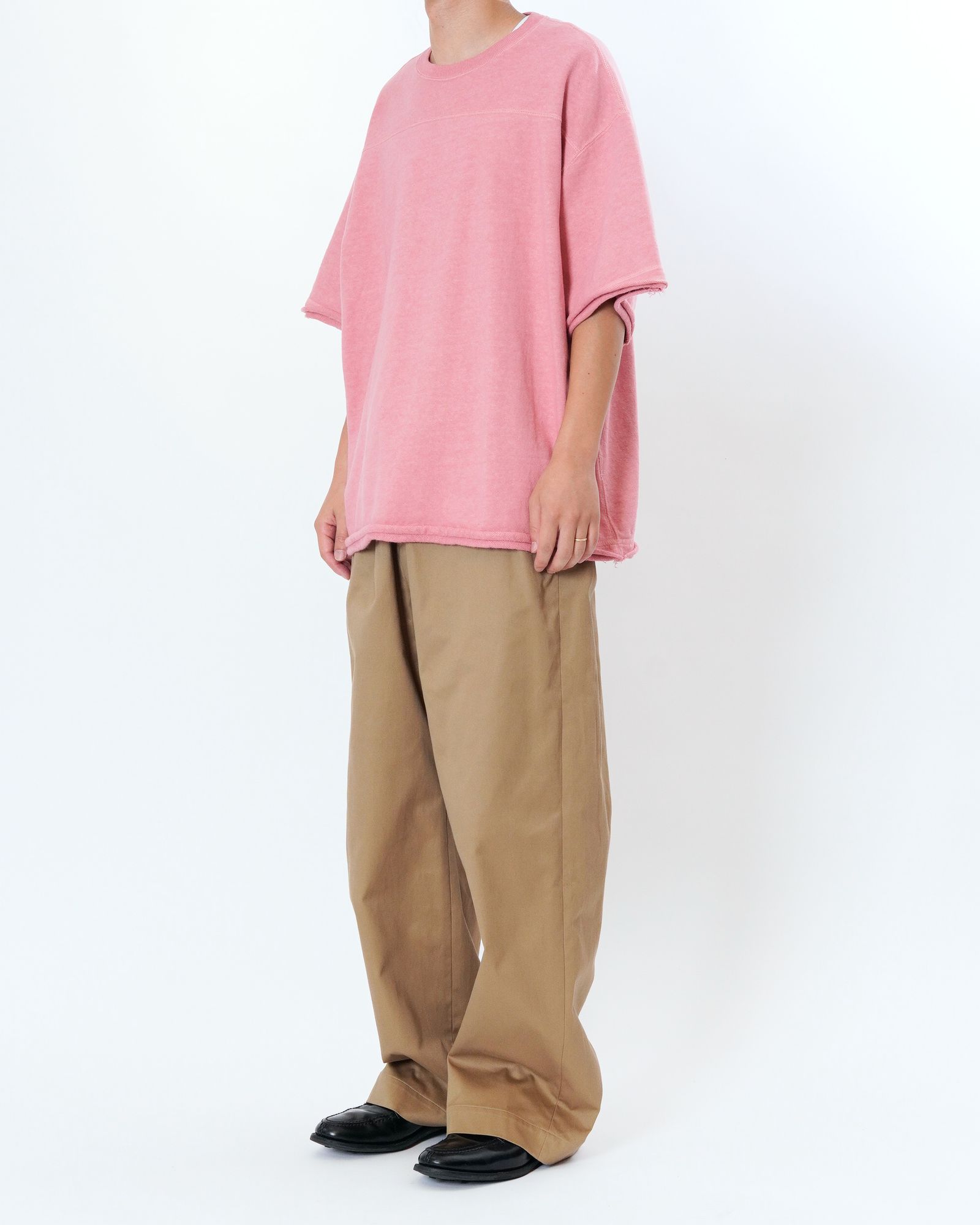 NO TUCK CHINO TROUSERS / CAMEL