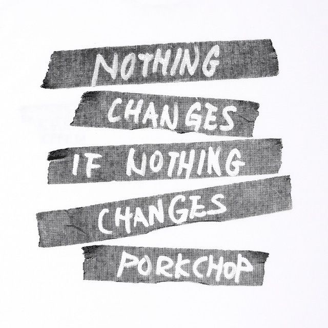 NOTHING CHANGES TEE / WHITE / プリントティー