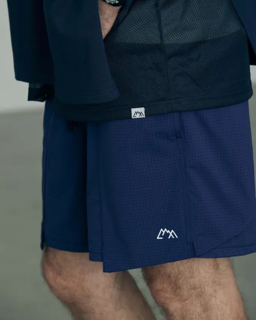 BUG SHORTS / BLACK
