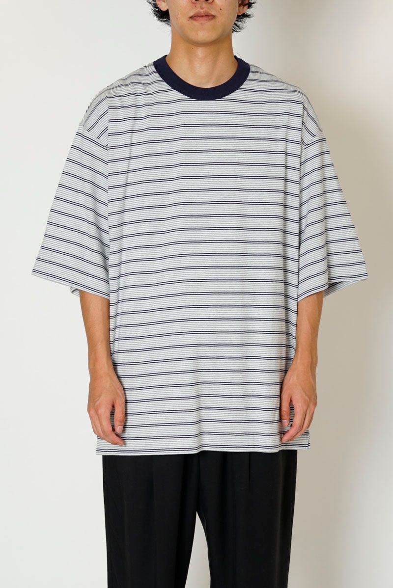 UNIVERSAL PRODUCTS - MULTI BORDER S/S T-SHIRT / NAVY | Stripe