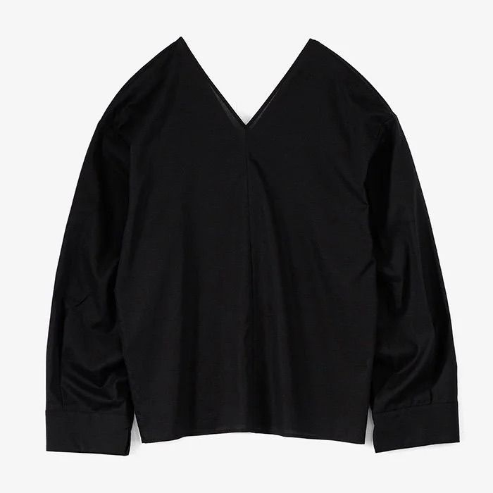 Women / Silicon Lawn V Neck Blouse  / Black