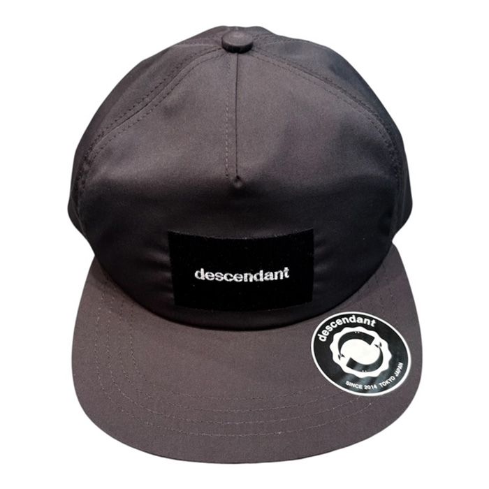 BOX TRUCKER / CHARCOAL