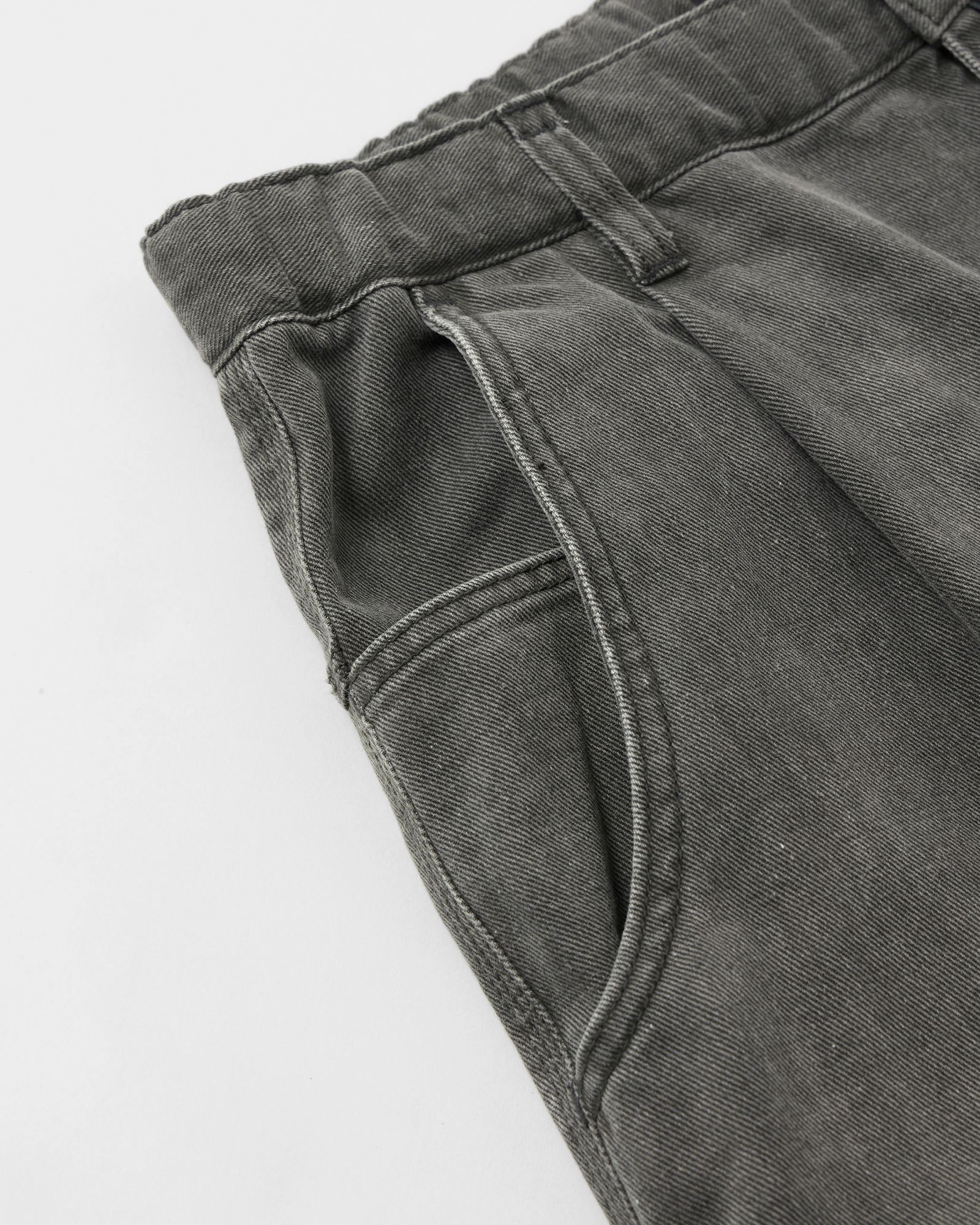 COTTON TWILL SKATE SHORTS / Vintage Black