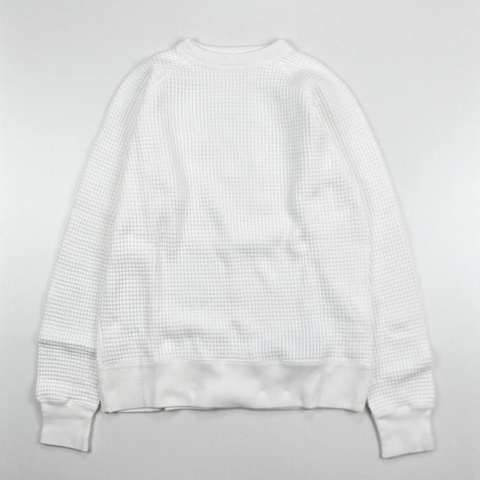 Crewneck & Raglan Sleeved Tee