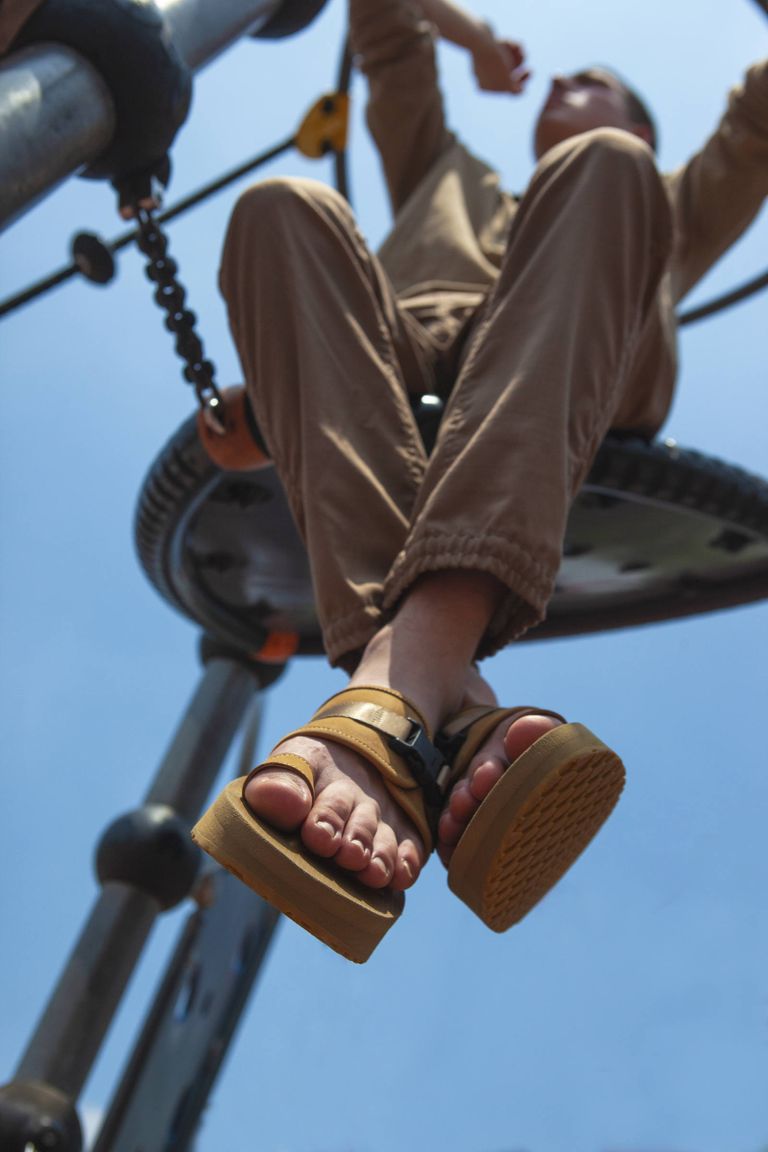 nonnative × SUICOKE