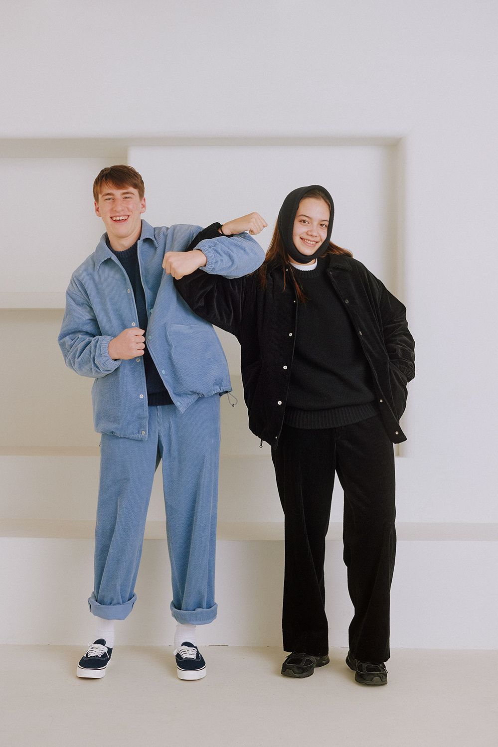 UNIVERSAL PRODUCTS  22 AW