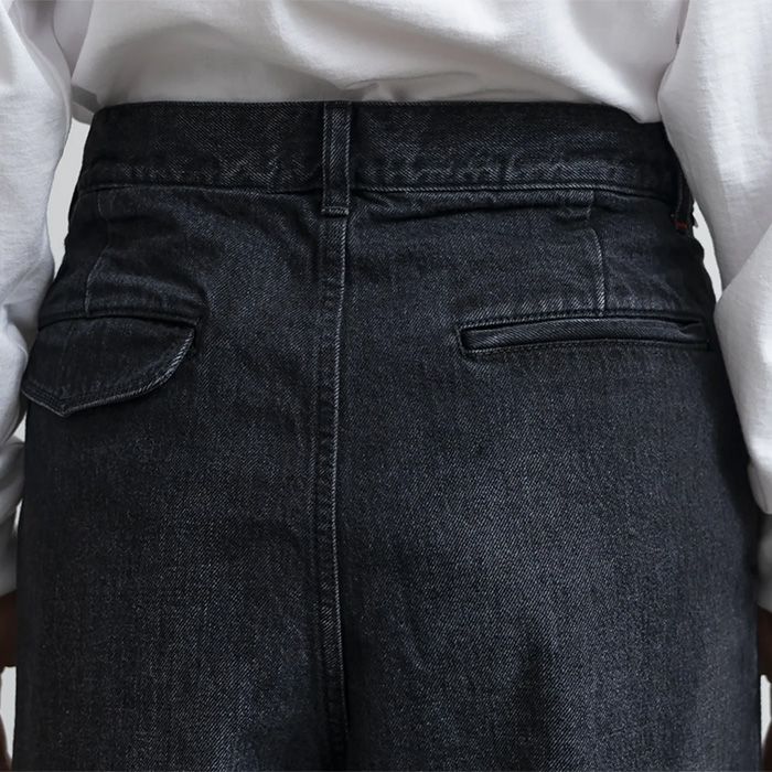 Selvage Denim Two Tuck Pants -DARK FADE- / BLACK LIGHT FADE