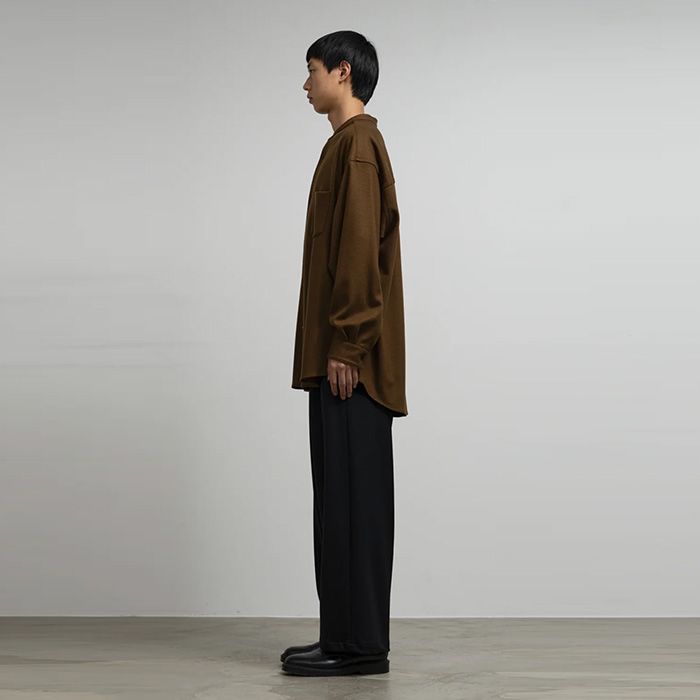Wool Smooth Flannel Oversized Band Collar Shirt  / BROWN