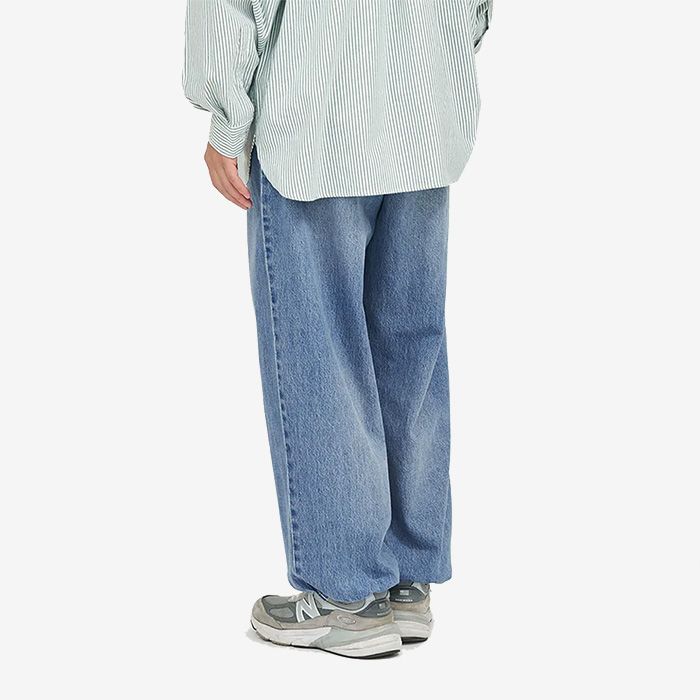 CORPORATE DENIM EASY PANTS / LIGHT WASH