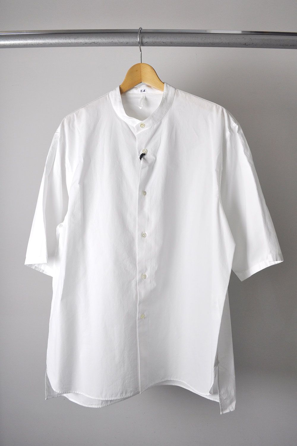 Ets.MATERIAUX - Band Collar Short Sleeve Shirt / WHITE | Stripe 