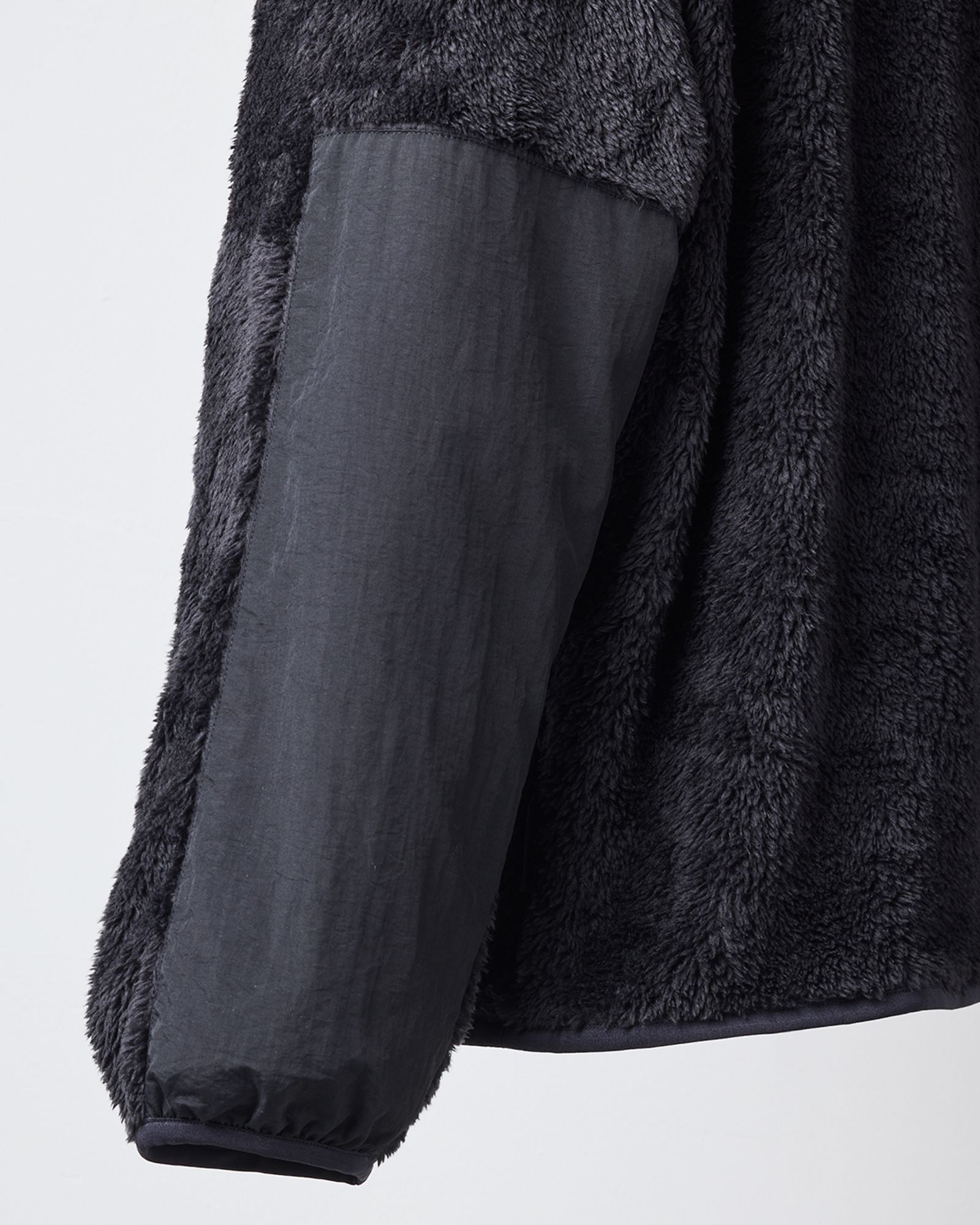 WILD THINGS / SHAGGY FLEECE PULLOVER / Black