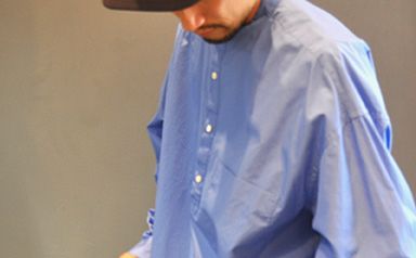 定番シャツ