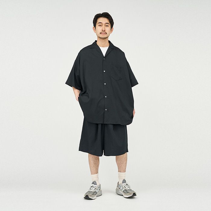 COOLFIBER TWO TUCK EASY SHORTS / BLACK