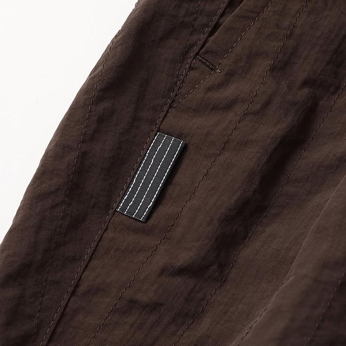 NEW WIDE TWO TUCK PANTS (STITCHED NYLON) | D.BROWN