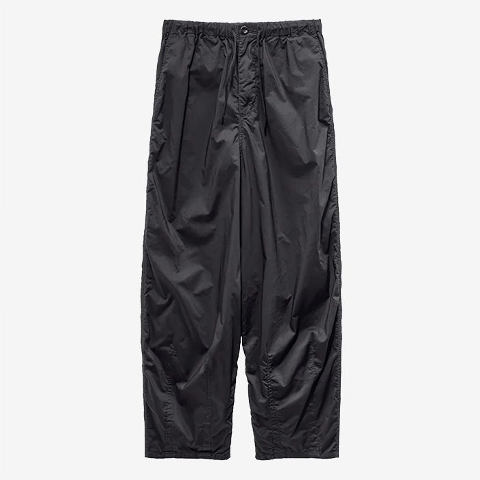 Garment Dyed Typewritter Parachute Pants / Black
