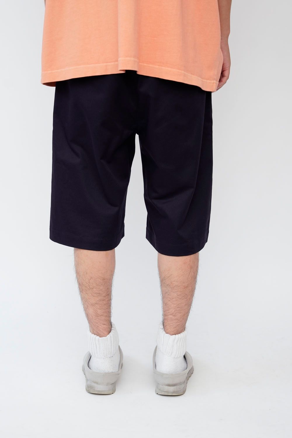 BASIC CHINO SHORTS / NAVY