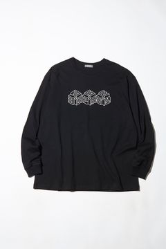 PRINTED CROSS NECK T-SHIRT LS / CUBE / BLACK